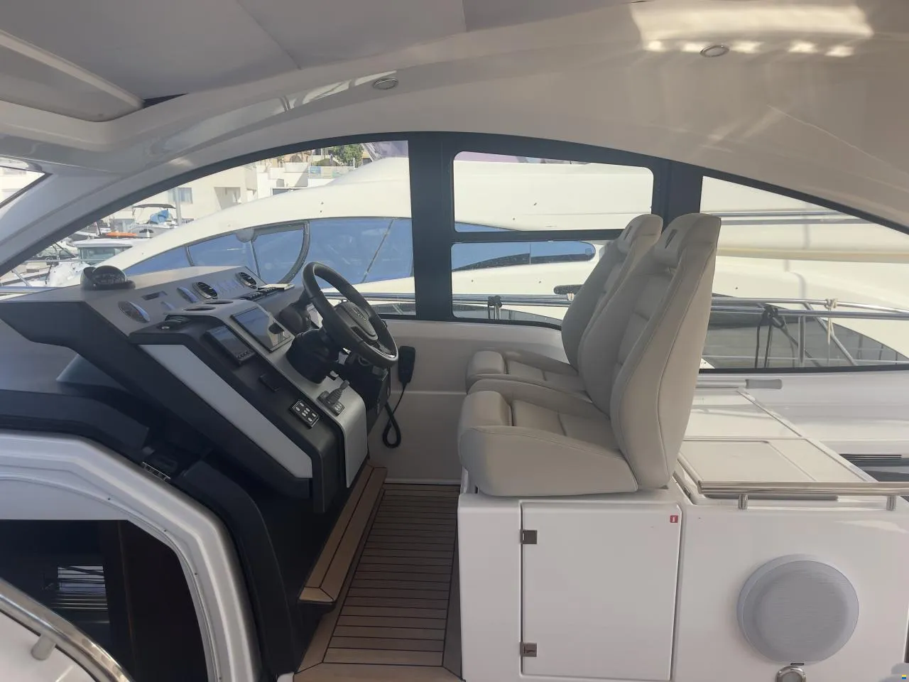 Fairline Targa11