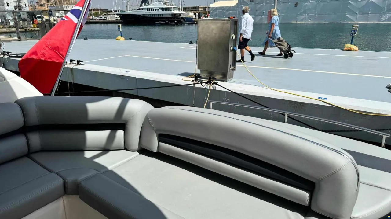 Sunseeker Portofino 47 11