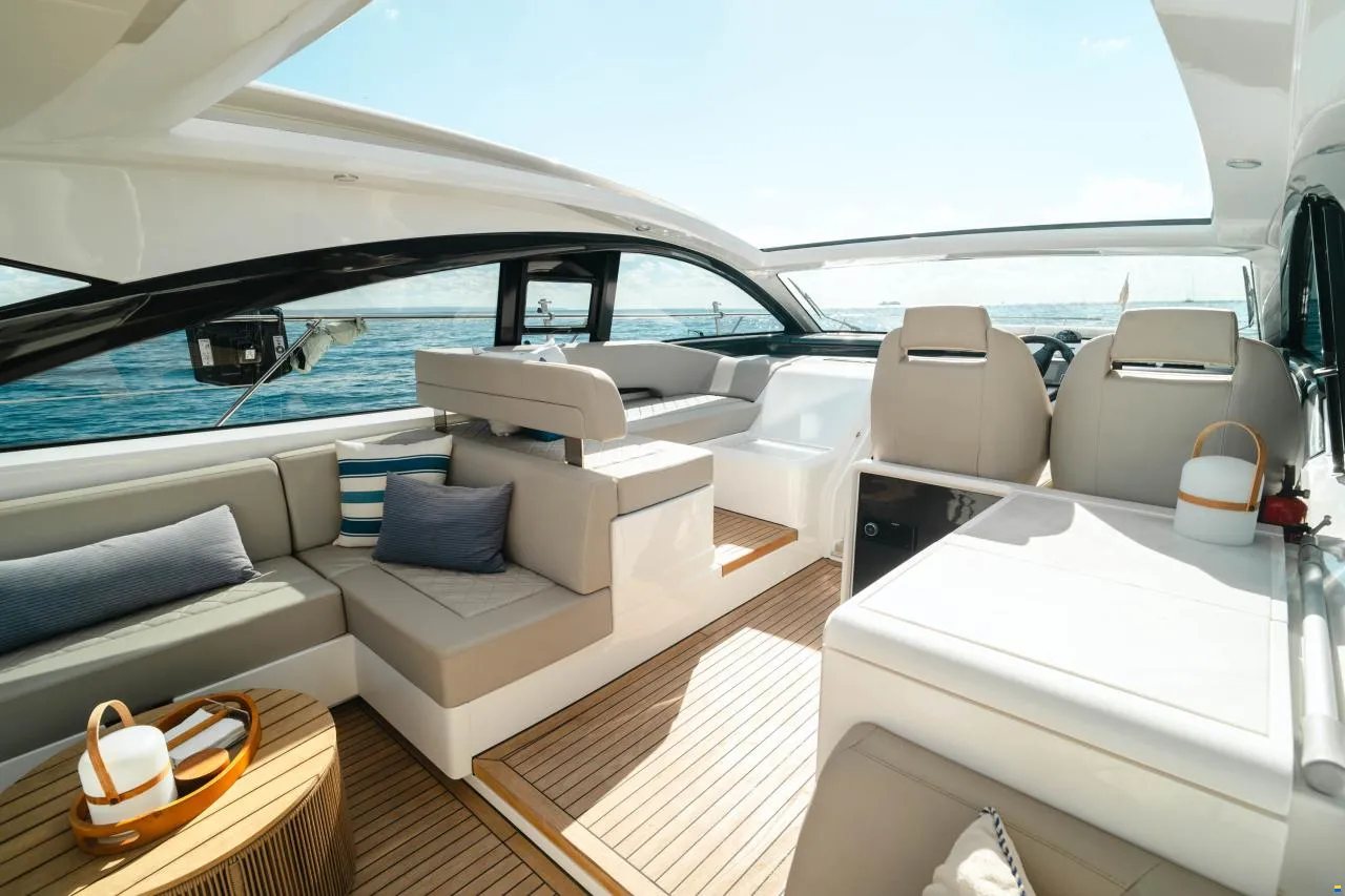 Fairline_Targa_45open_009