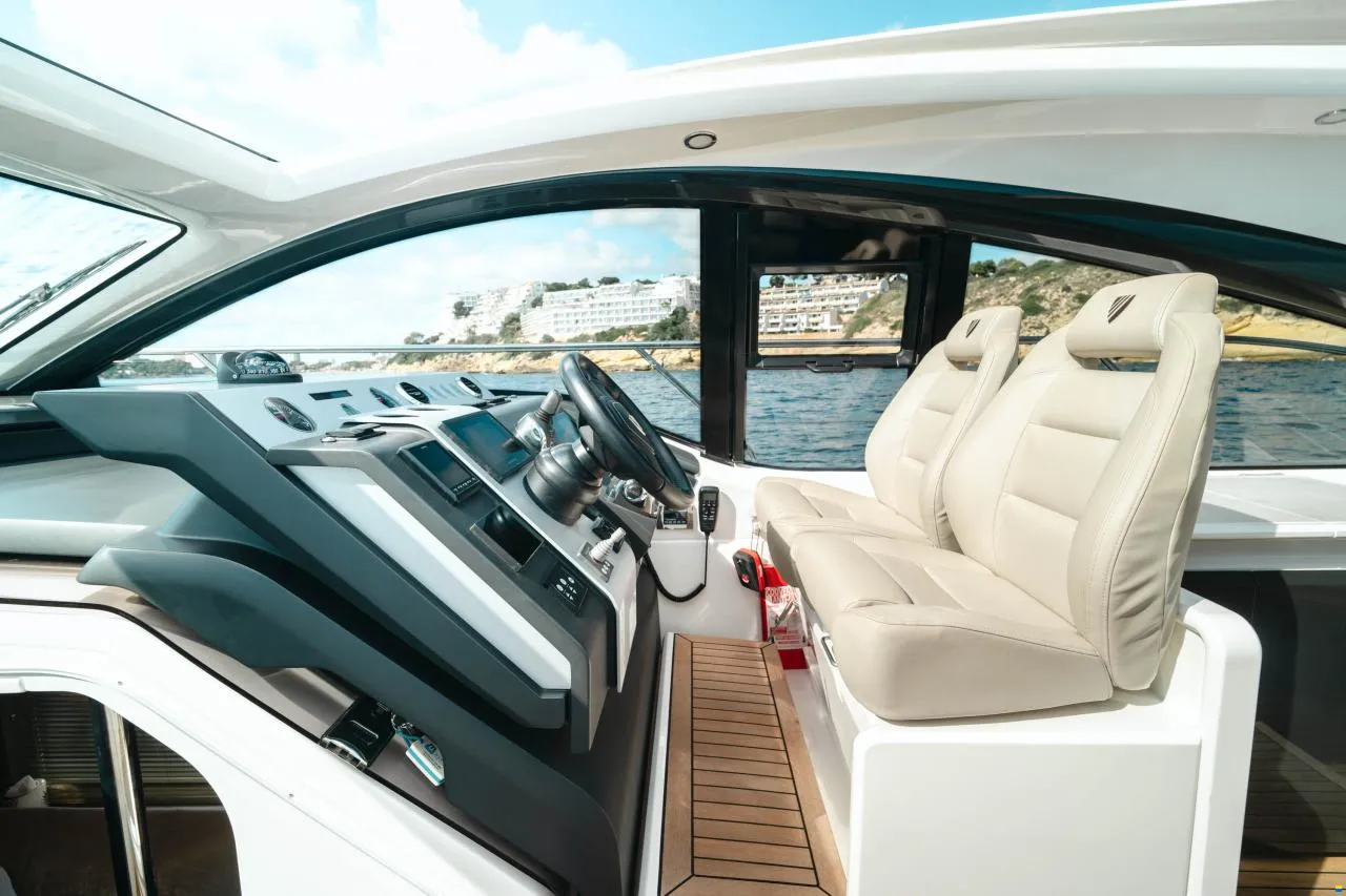 Fairline_Targa_45open_012