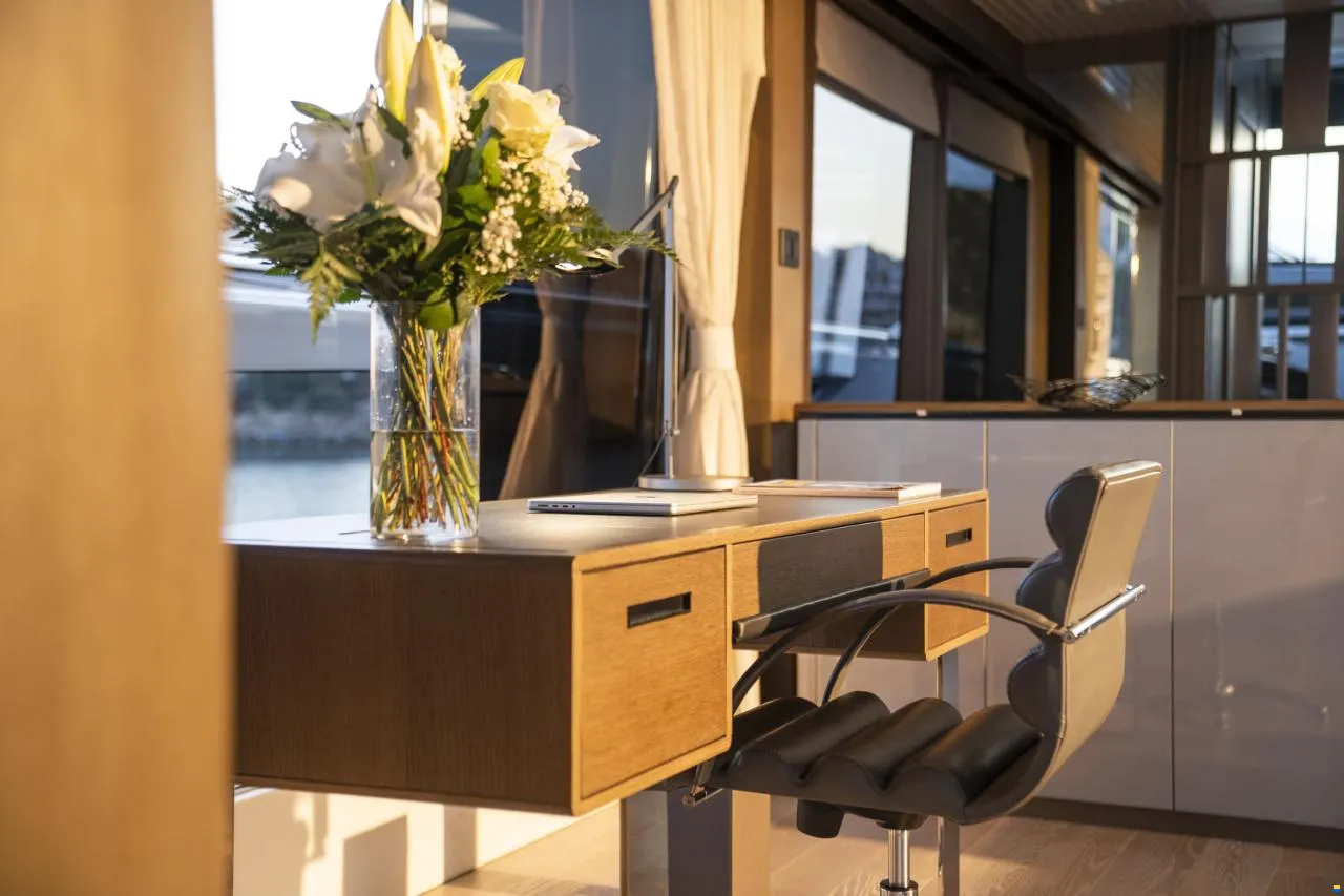 Sunseeker 90 Ocean_40