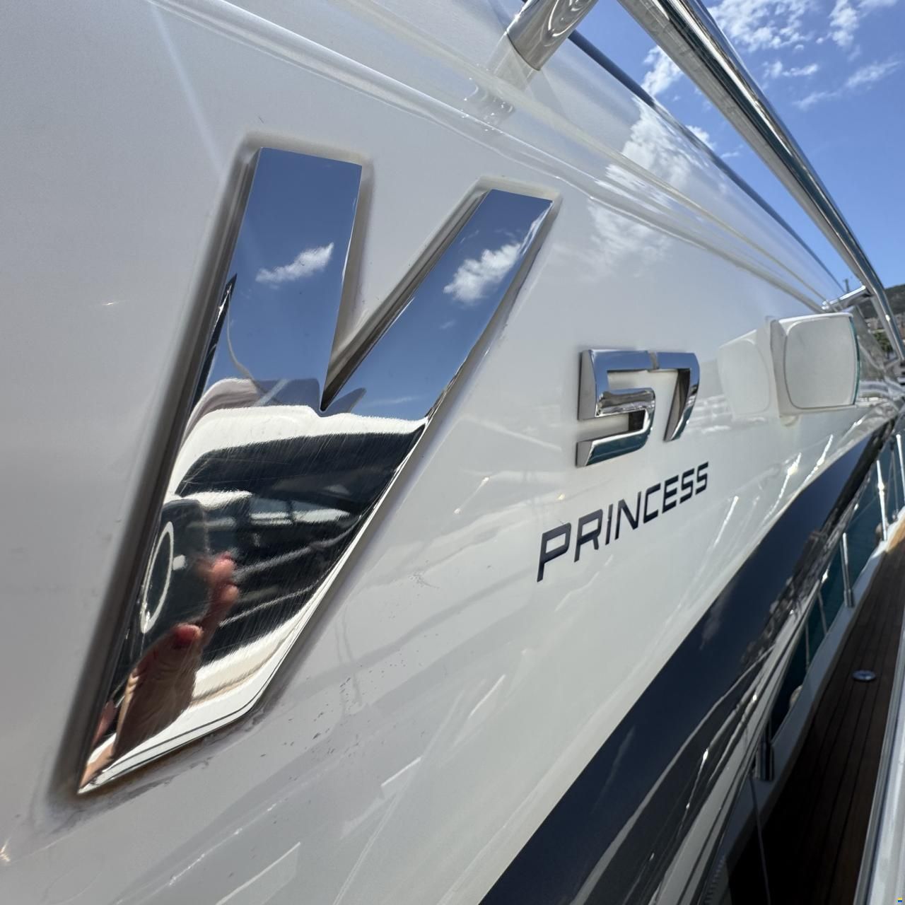 Princess-V57_18_13102026